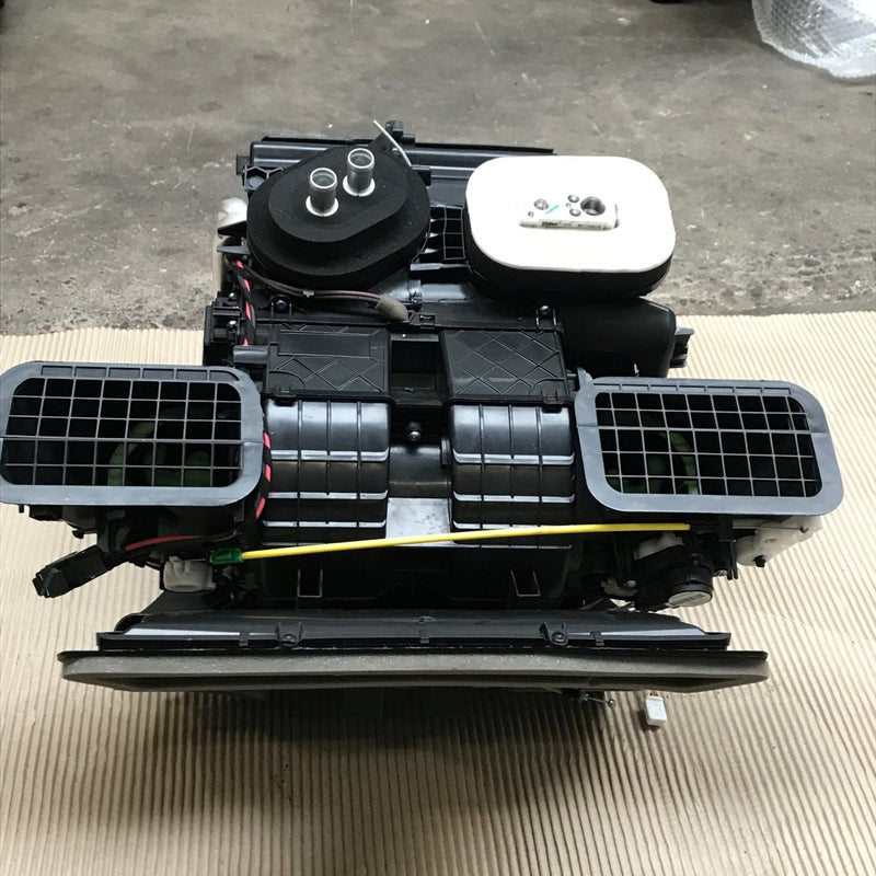 RENAULT TRAFIC / Heater housing / 2.0L Diesel / 272706032R - Dragon Engines LTD