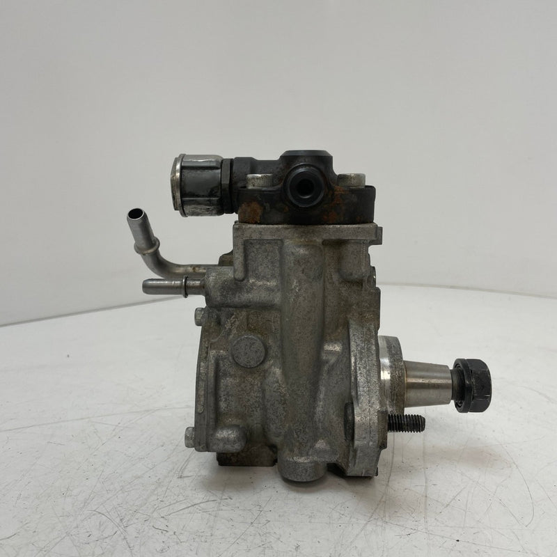 Volvo V60 / High Pressure Fuel Pump / 2.0L Diesel / 31432135 - Dragon Engines LTD