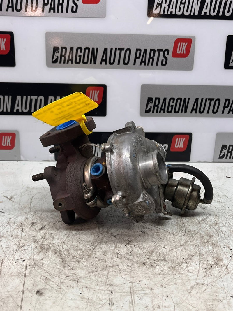 2006 Mitsubishi Triton / TURBOCHARGER / 2.5 TD / VT10 / 1515A029 - Dragon Engines LTD