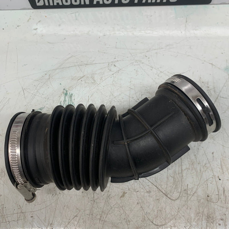 2018-2022 / Ford / Focus / 1.0L Petrol / Air Intake Tube/Pipe / JX61-9R504-C - Dragon Engines LTD