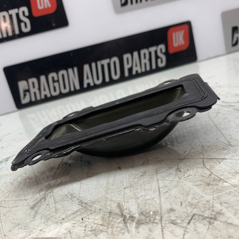 2019 / Peugeot 5008 / Cylinder Housing Cover Plate / 9675538580 - Dragon Engines LTD