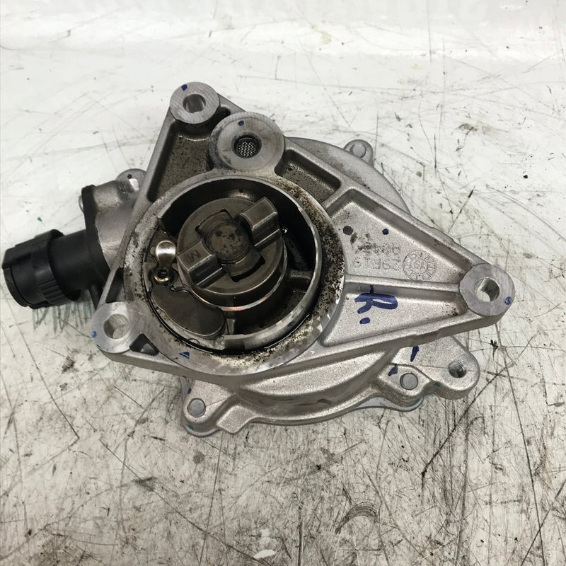 2021 Volvo / Vacuum Pump / 2.0L Diesel / 31430647 - Dragon Engines LTD