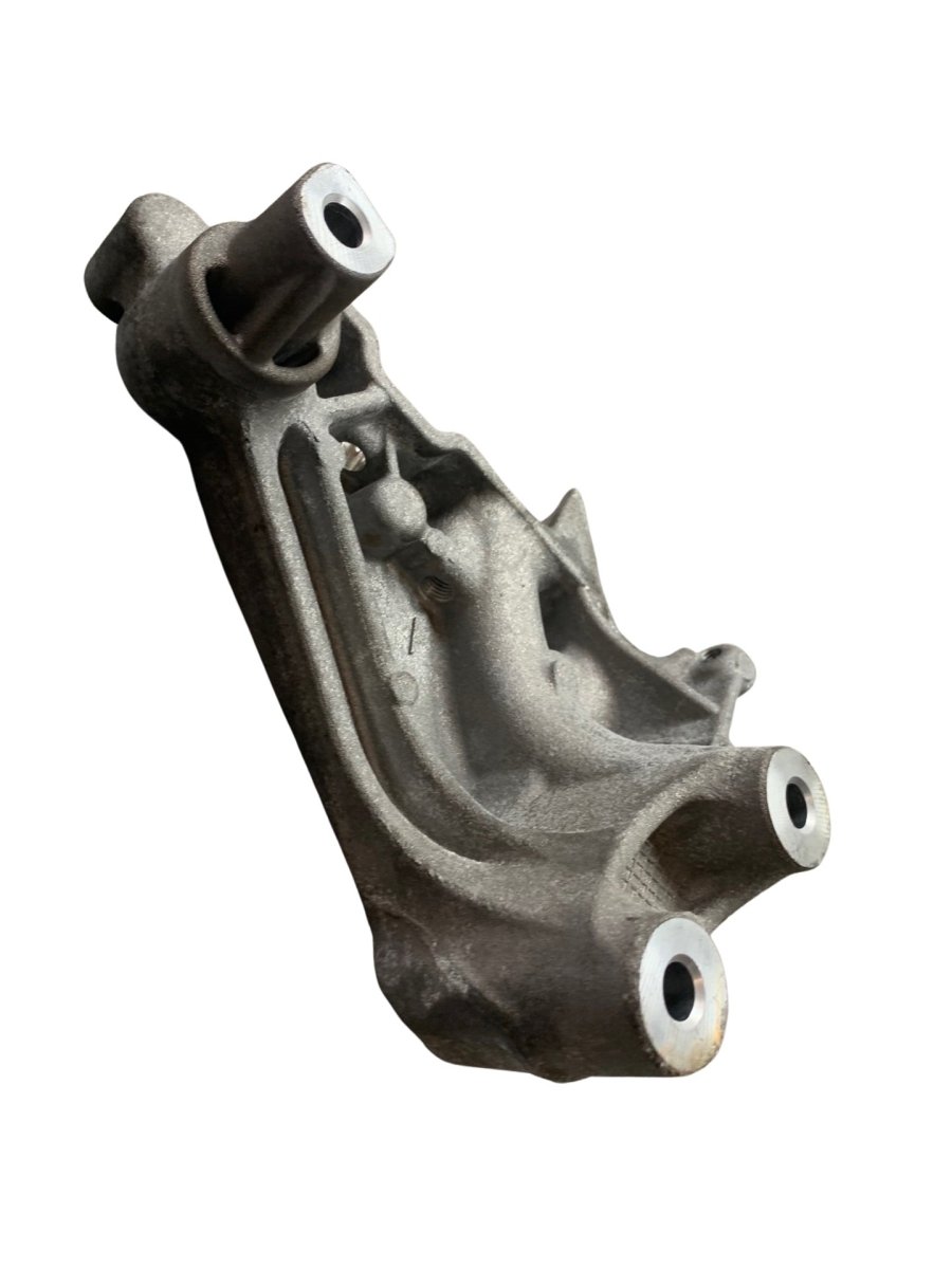 Engine Accessory Bracket Vw 2022 VW Golf / 2020 AUDI A3 / 2.0L Diesel / Engine Mount/Bracket / 05L