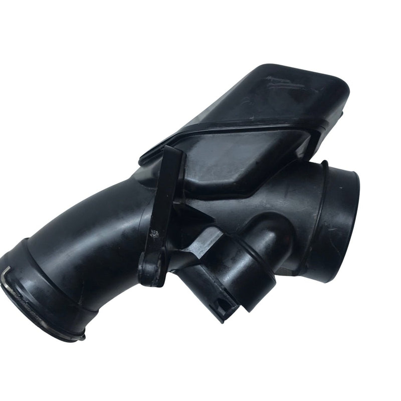 BMW / Air Filter Intake Pipe / 2017-2020 / 2.0L Diesel / 8573422 - Dragon Engines LTD
