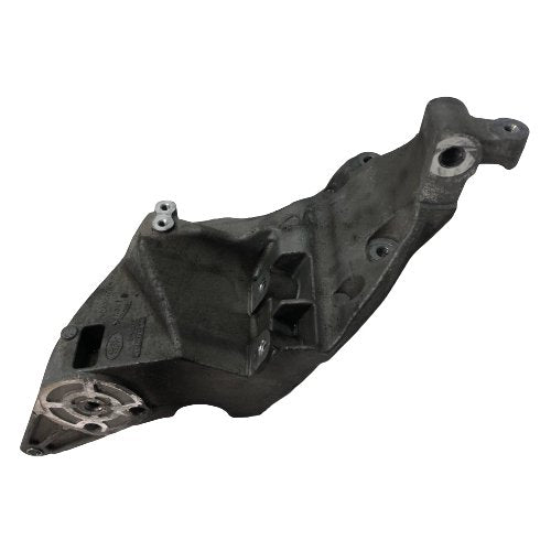 Jaguar / Land Rover / 3.0L Diesel / 2013 / Alternator Bracket / CPLA-10239-AB - Dragon Engines LTD