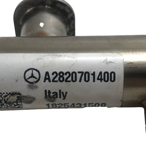 Mercedes / 1.3L / Petrol / Fuel rail / A2820701400 - Dragon Engines LTD