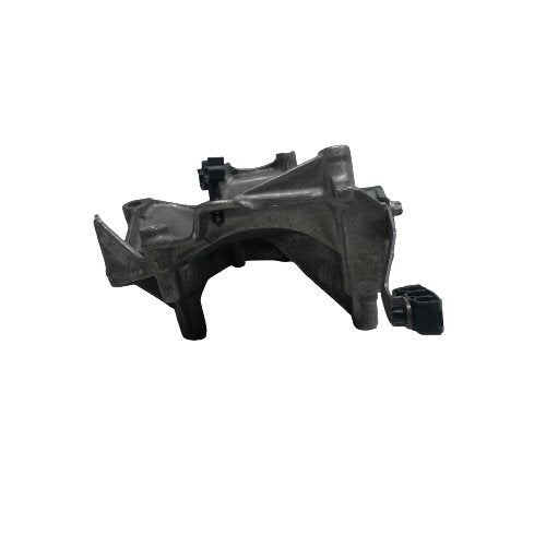 Mercedes 2.1L Diesel Engine Bracket A6512340339 - Dragon Engines LTD