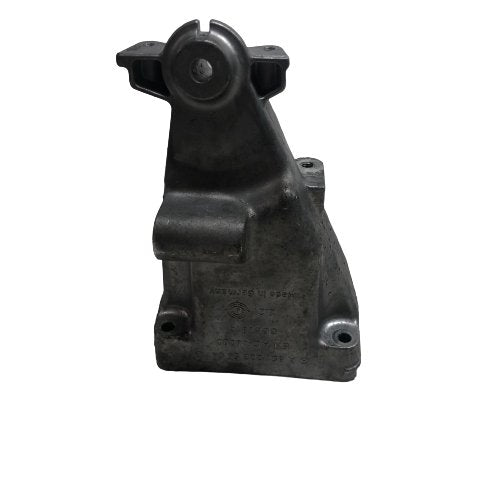 Mercedes 2.1L Diesel OM651 Drivers Side Engine Mount A6512235604 - Dragon Engines LTD