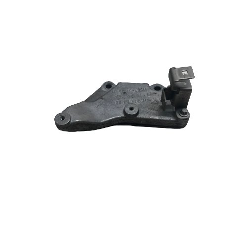 Mercedes / 2.1L Diesel OM651 / Engine Mount Bracket / A6510940039 - Dragon Engines LTD