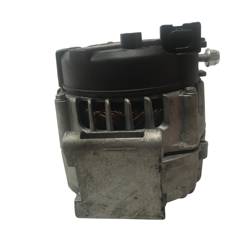 Mercedes / Alternator / 2.1L Diesel / 2015-2021 / A0009062822 - Dragon Engines LTD