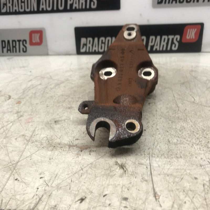 Mercedes Benz / 2.0 Diesel / Holder Mount / A6560960500 - Dragon Engines LTD