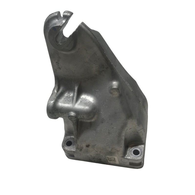 Mercedes / Right side Engine Bracket / 2016-On / 2.0L Diesel / A6542231000 - Dragon Engines LTD