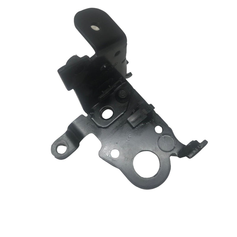 Volvo 2.0L Diesel D4204T14 Engine Lifting Eye Bracket 31430223 - Dragon Engines LTD